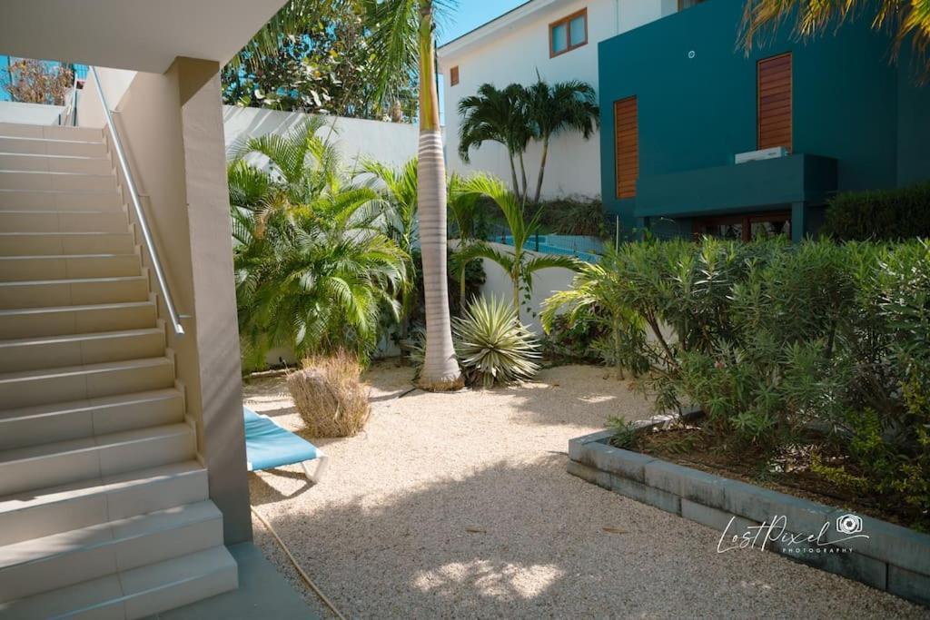 Goudhaen Luxury Private Apartments Jan Thiel Beach Ngoại thất bức ảnh