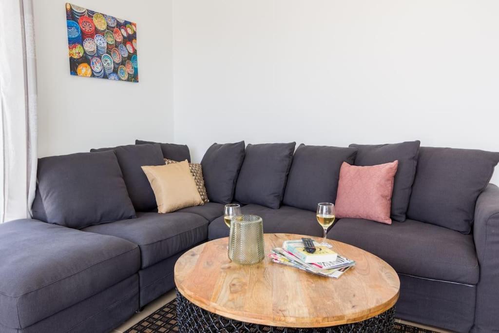 Goudhaen Luxury Private Apartments Jan Thiel Beach Ngoại thất bức ảnh