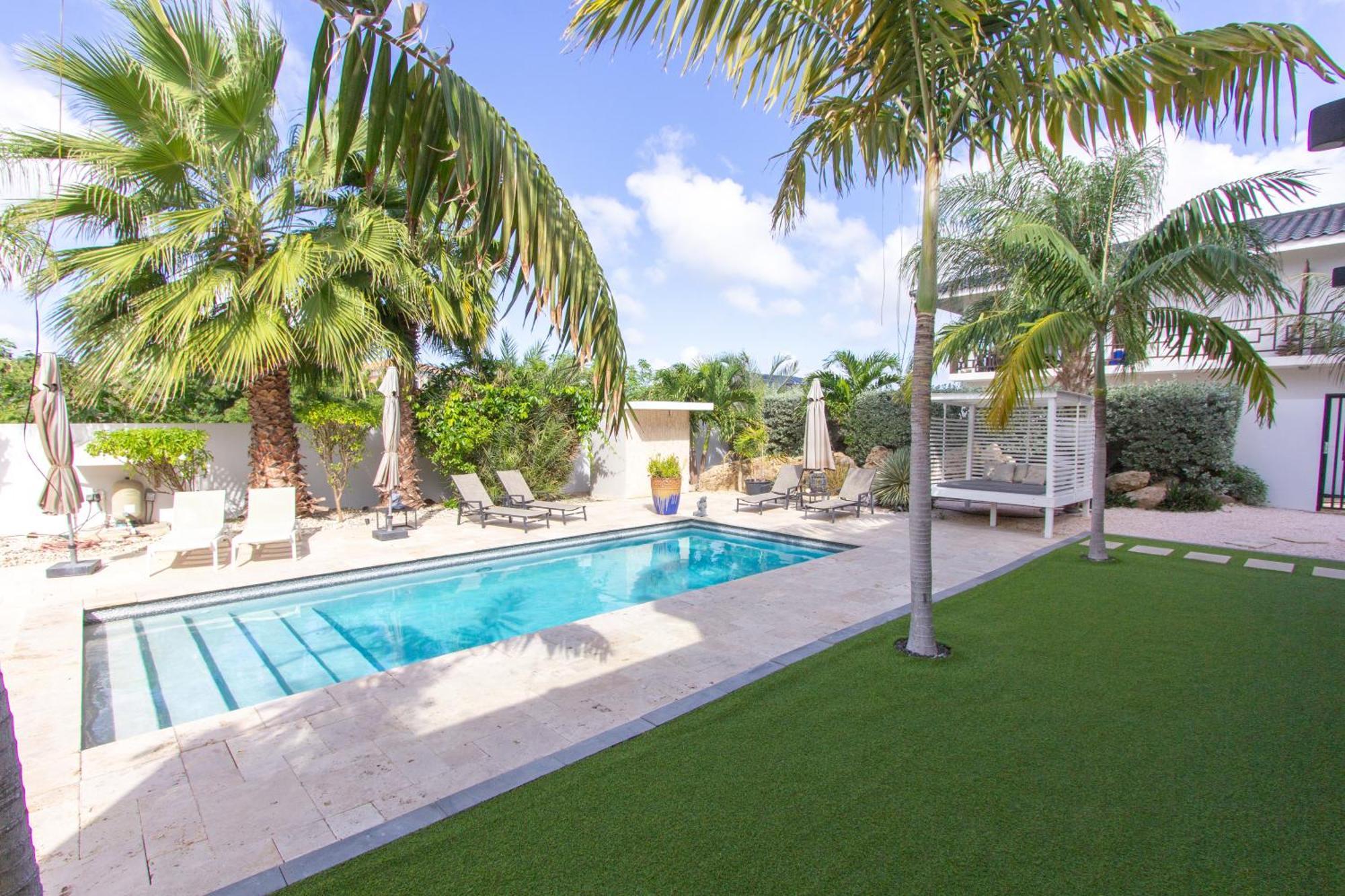 Goudhaen Luxury Private Apartments Jan Thiel Beach Ngoại thất bức ảnh
