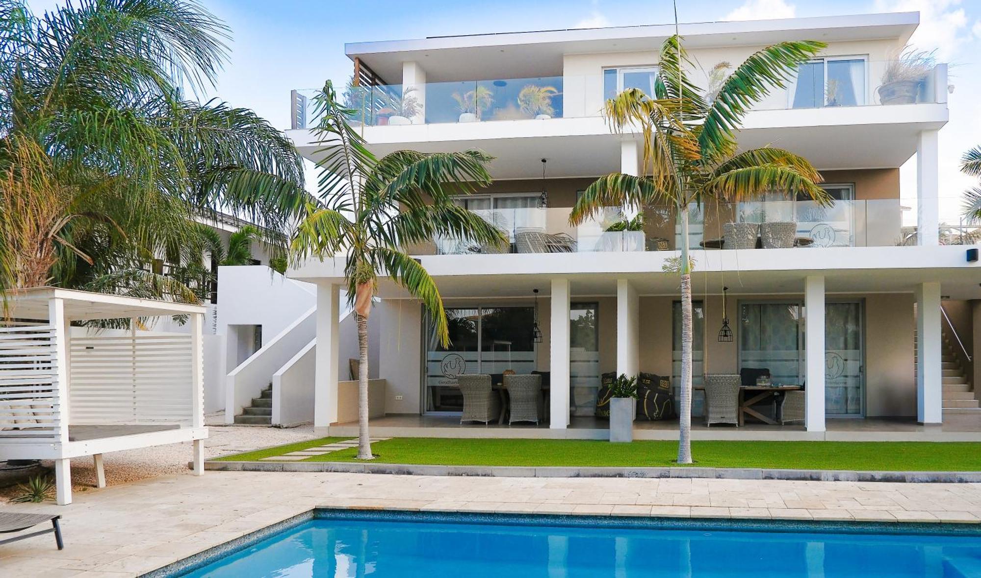 Goudhaen Luxury Private Apartments Jan Thiel Beach Ngoại thất bức ảnh